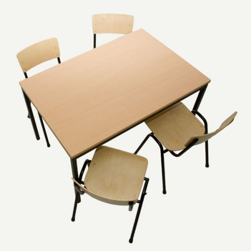 kantinetafel-met-4-houtenstoel-600x600
